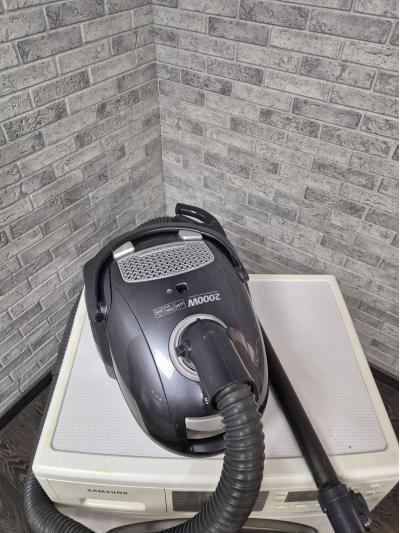 Пылесос LG VC 3720HU